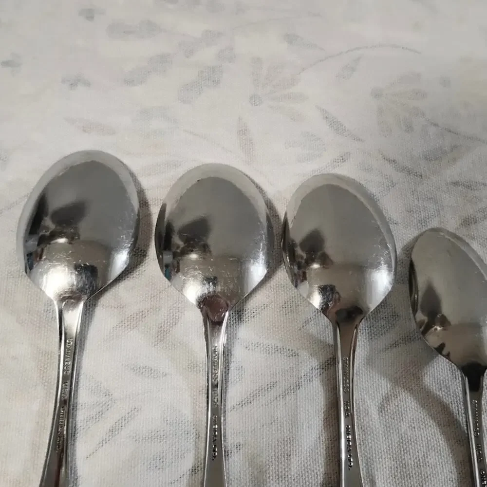4 Pieces Oneida Berkeley Square Spoons 3 Place Oval Soup Teaspoon Stainless USA
